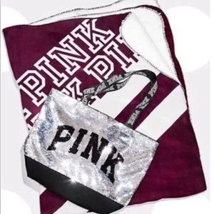 New Vs Pink Sherpa Blanket & Tote